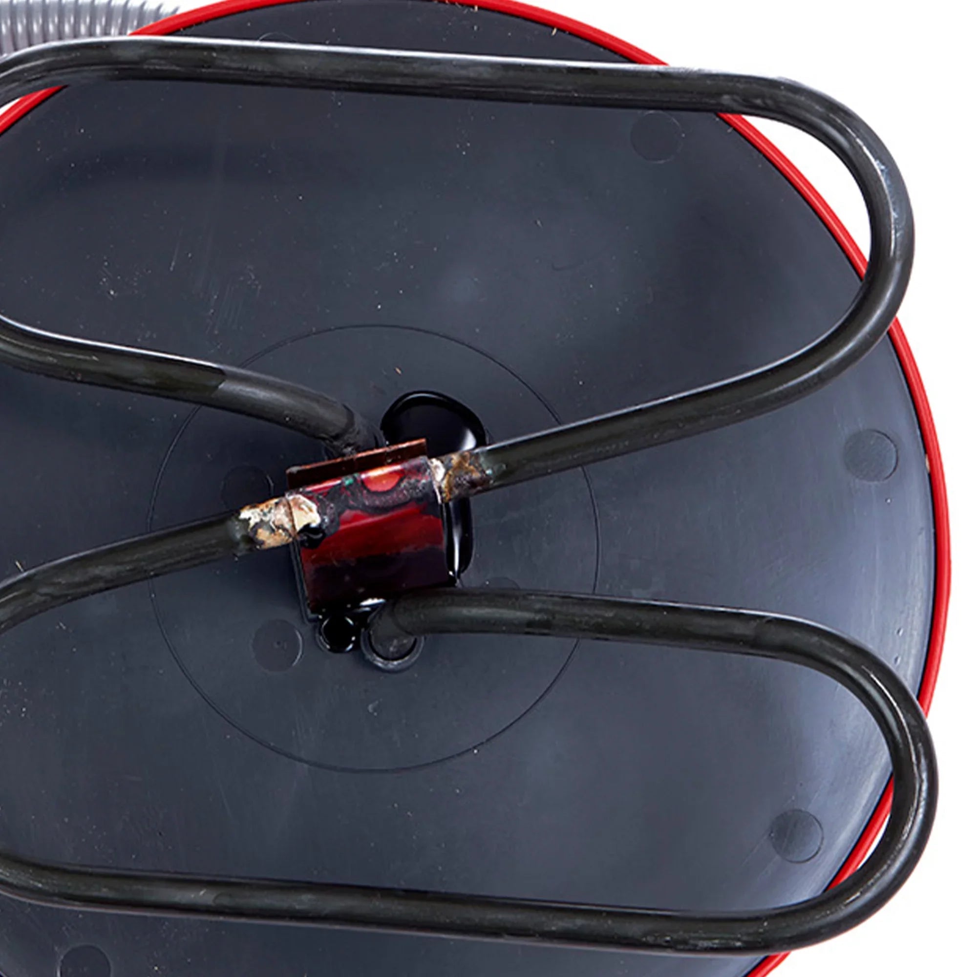 API 1000 Watt Thermostatic Winter Floating Stock Tank Deicer & Heater, Red