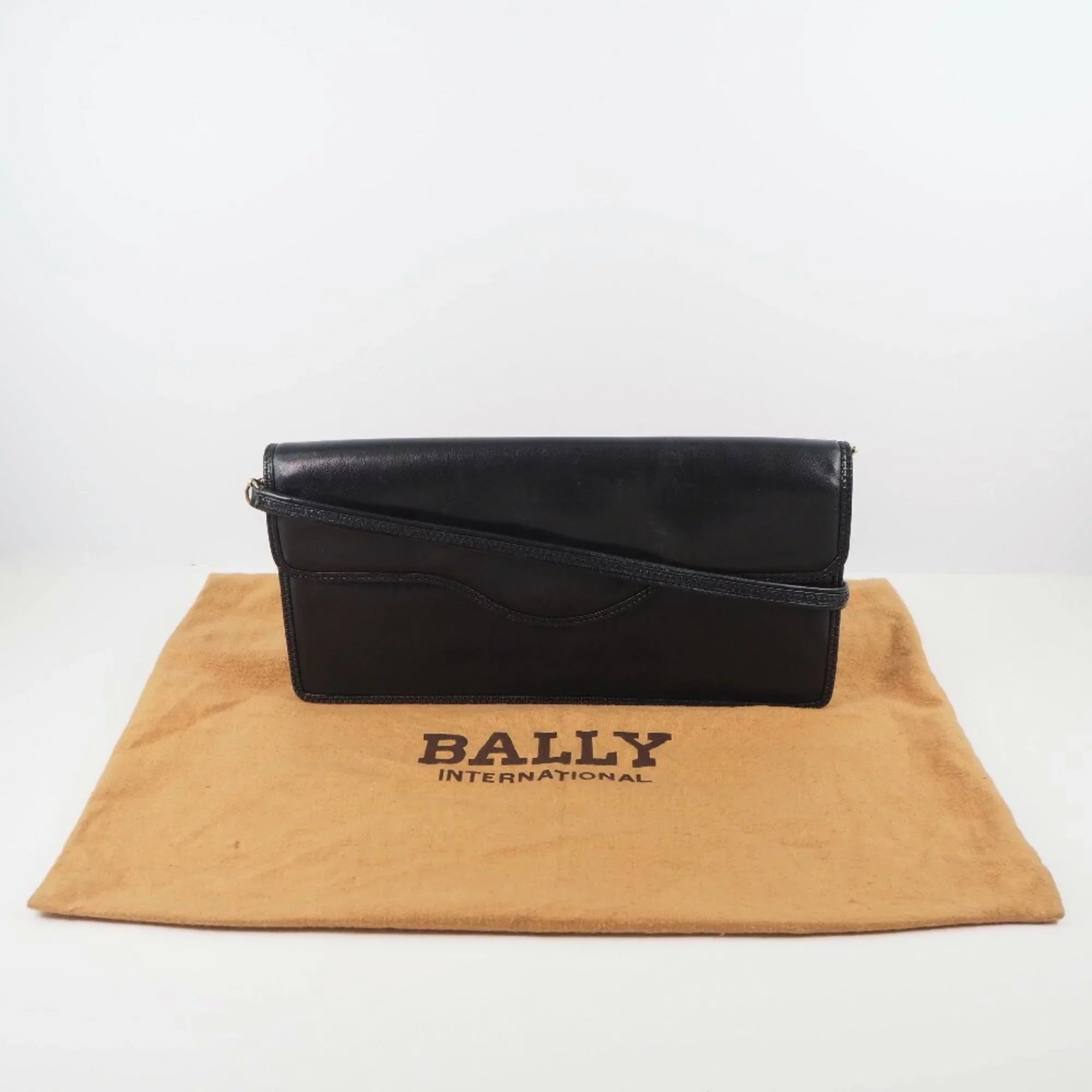 Pre-Owned Bally Barry Chain Shoulder Leather Black Women's Bag (Fair)